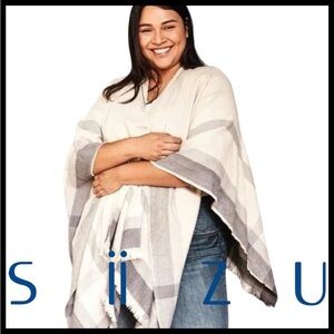 Siizu Alltrue Cream/Grey Plaid Cozy Poncho Wrap Blanket Scarf (25x112)